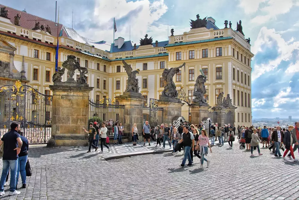 Přenechání Nájemní Smlouvy Za Odstupné Praha